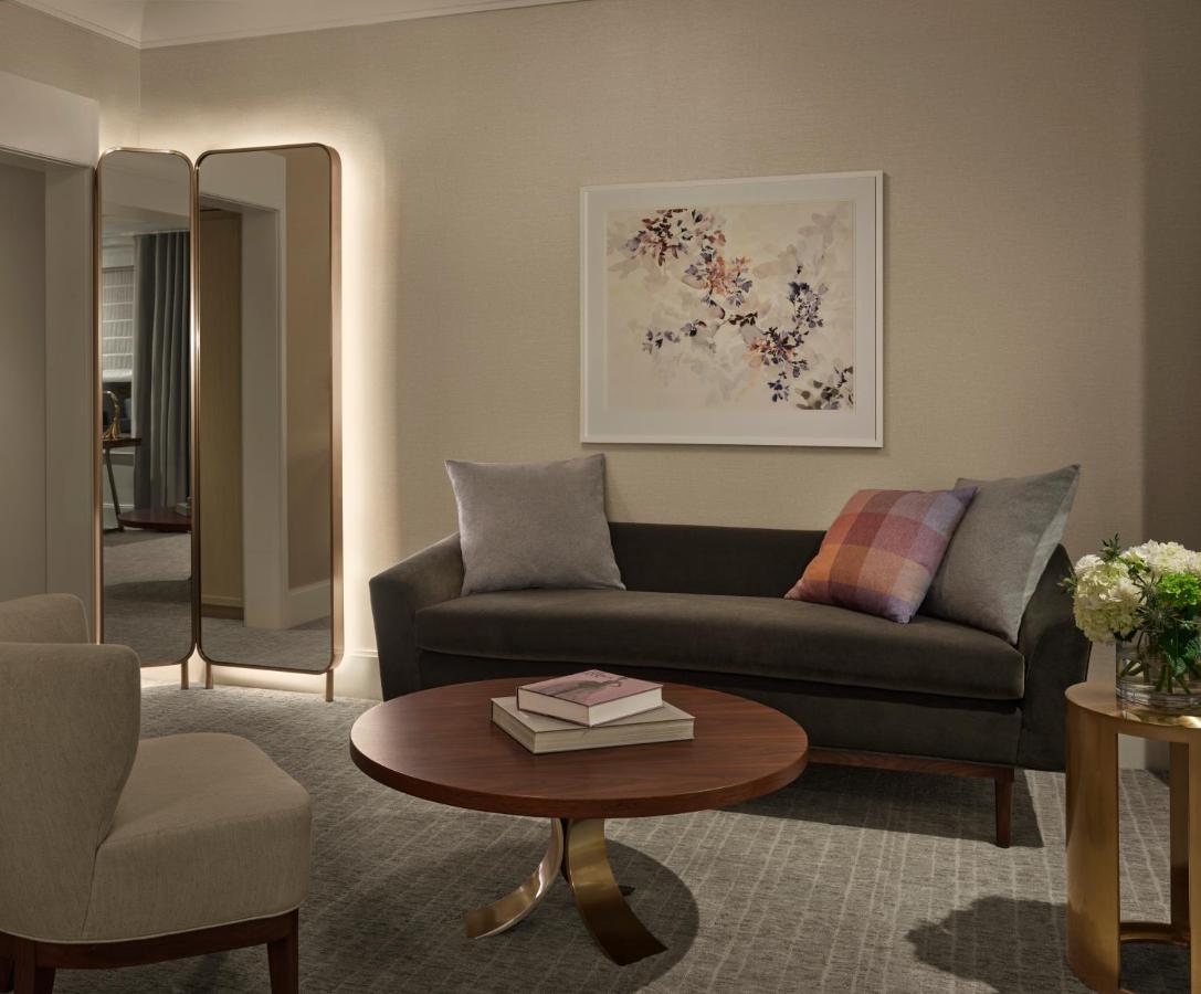 The Newbury Boston Hotel Kültér fotó A living room at The London West Hollywood