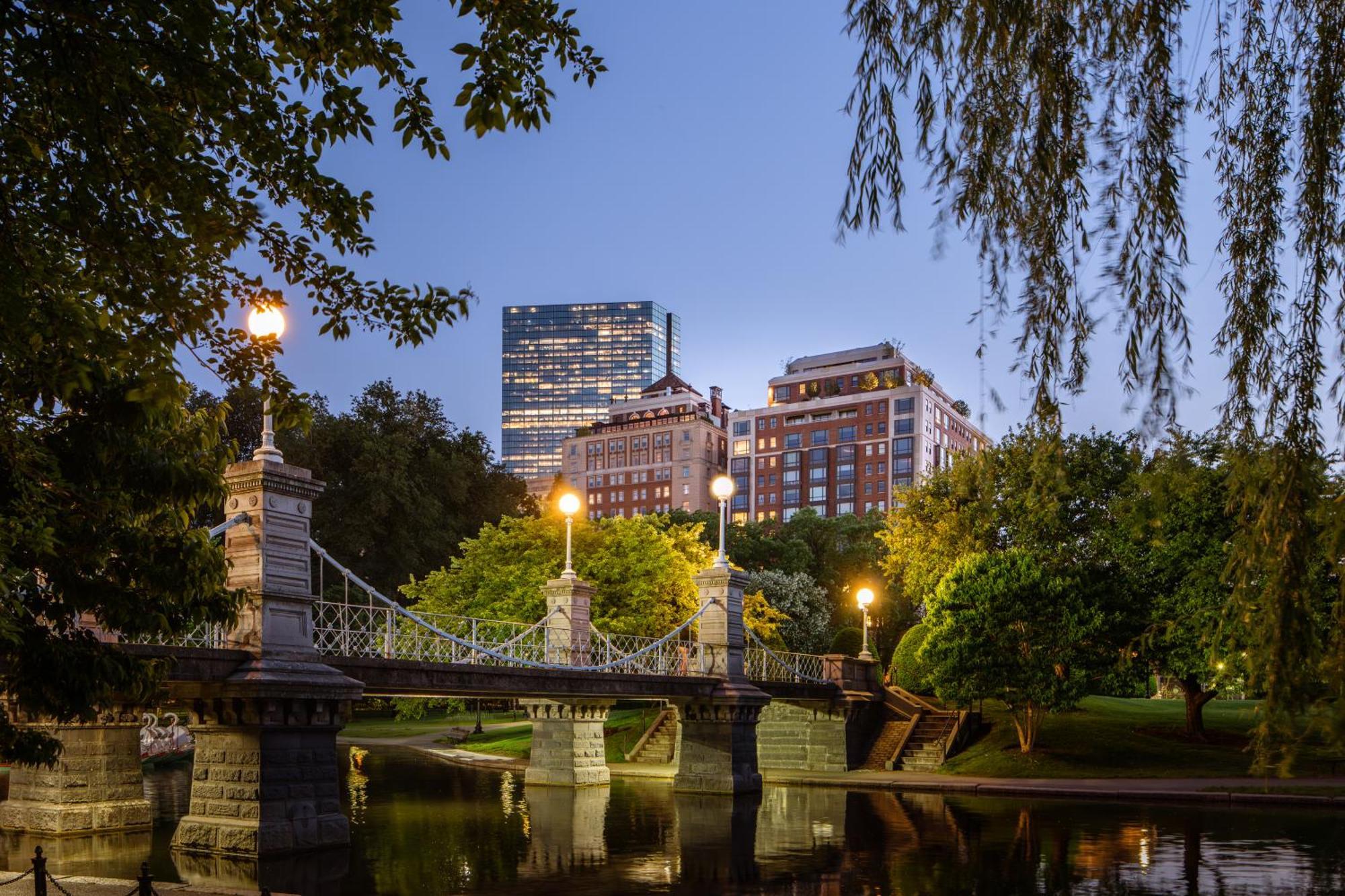The Newbury Boston Hotel Kültér fotó The Public Garden