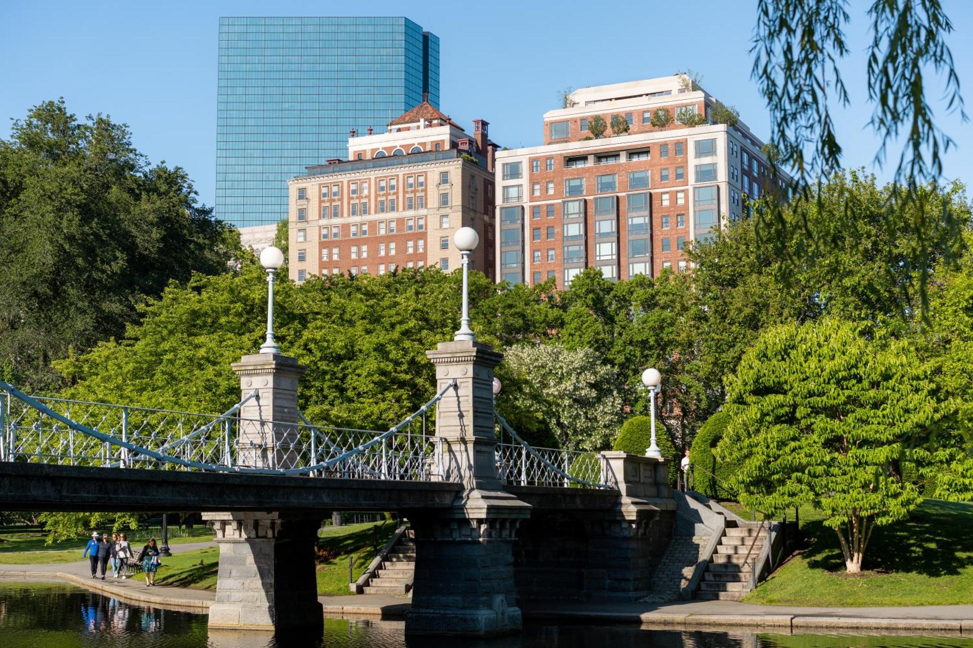 The Newbury Boston Hotel Kültér fotó The Charles River Esplanade